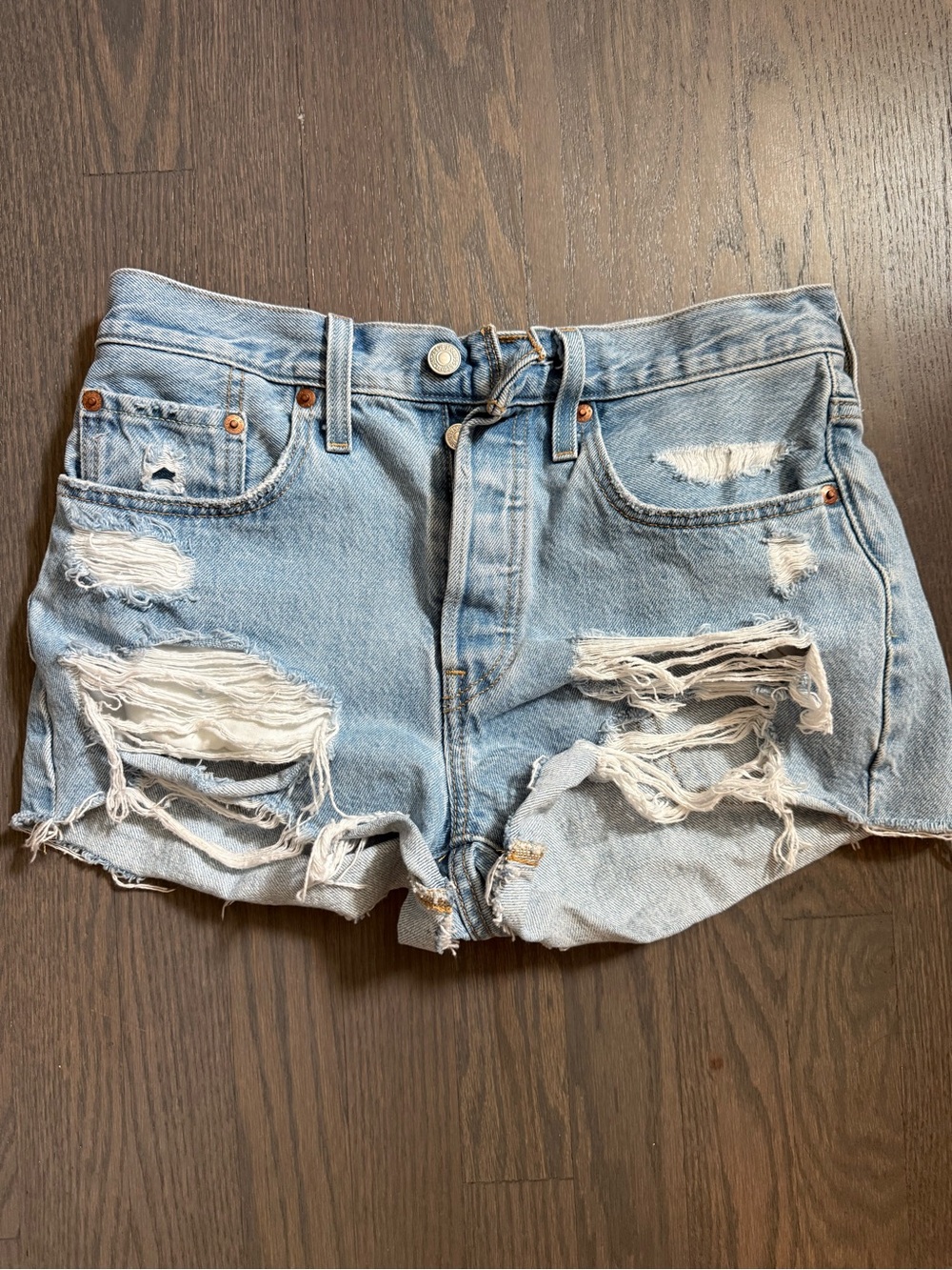 Levi's Premium 501 Denim Shorts
Women's W26 Light Wash Distressed